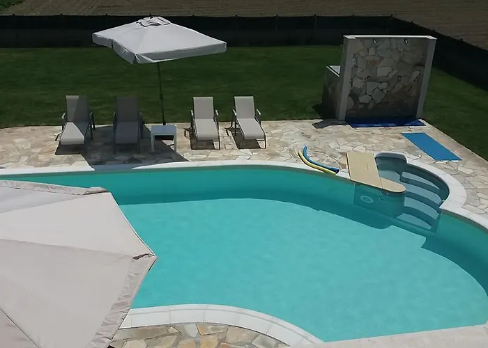 Villa Posta Vecchia *